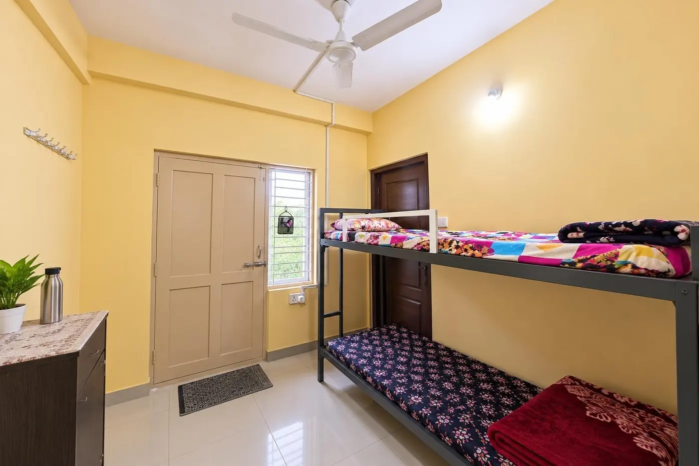 Bunk bed room